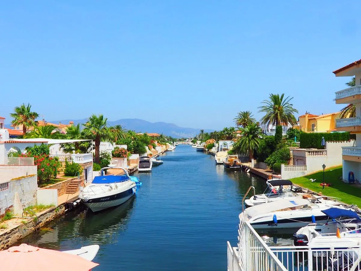 Apartment Port Banyuls-4 By Interhome Empuriabrava